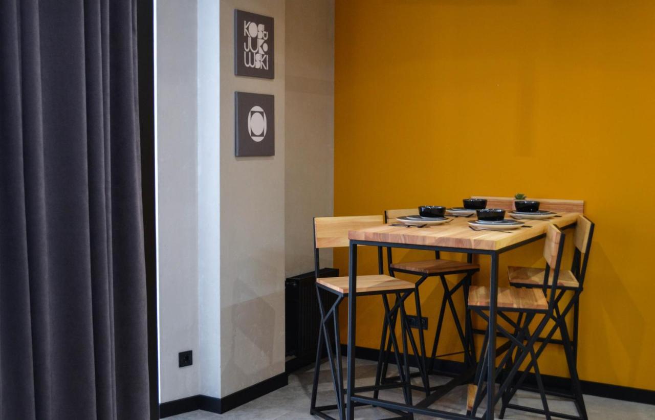 Kostjukowski brand-new apart-hotel Lwów Zewnętrze zdjęcie