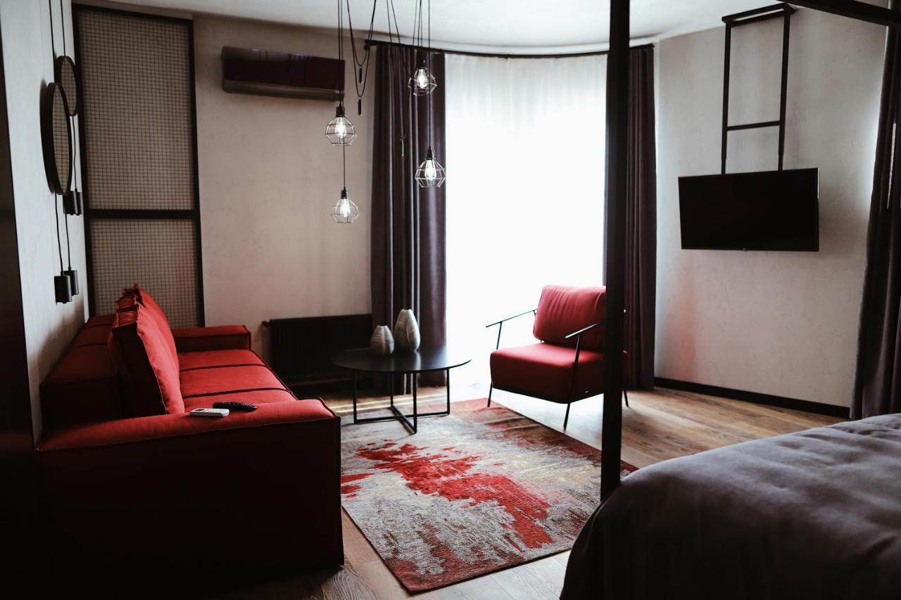 Kostjukowski brand-new apart-hotel Lwów Zewnętrze zdjęcie
